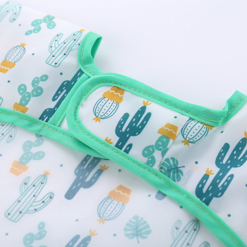Baby-Silikon-Cartoon-Lätzchen, – Bib Long Sleeve Bewertung und Preis
